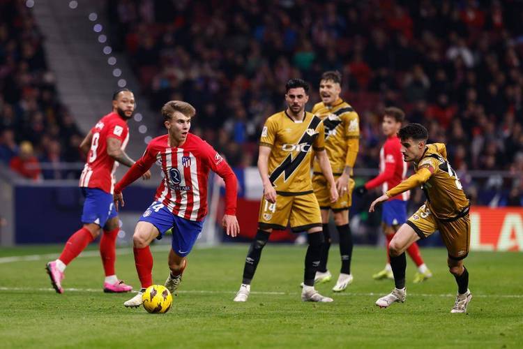 西甲焦点大战：皇家社会 VS 皇家马德里，巅峰对决一触即发！